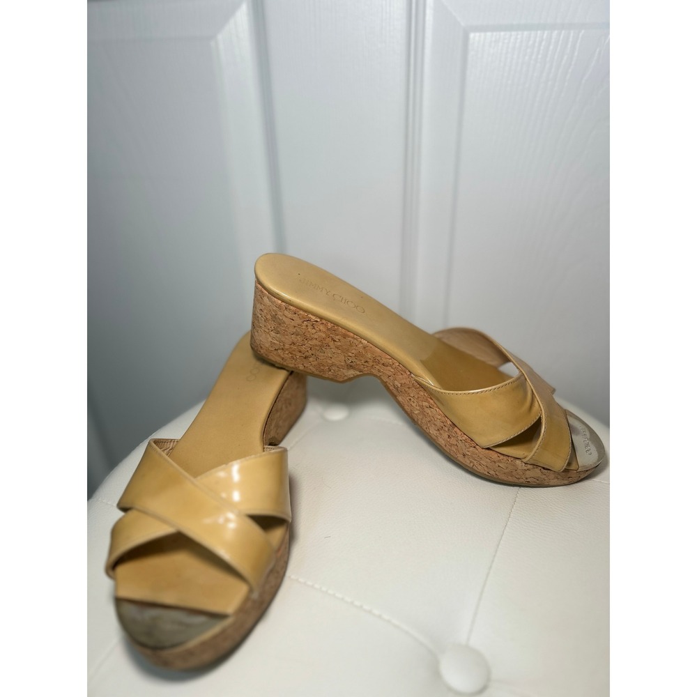Jimmy Choo Wedge Sandals Slide 7 Tan Patent Leather Cork Heel Logo Toe Plate